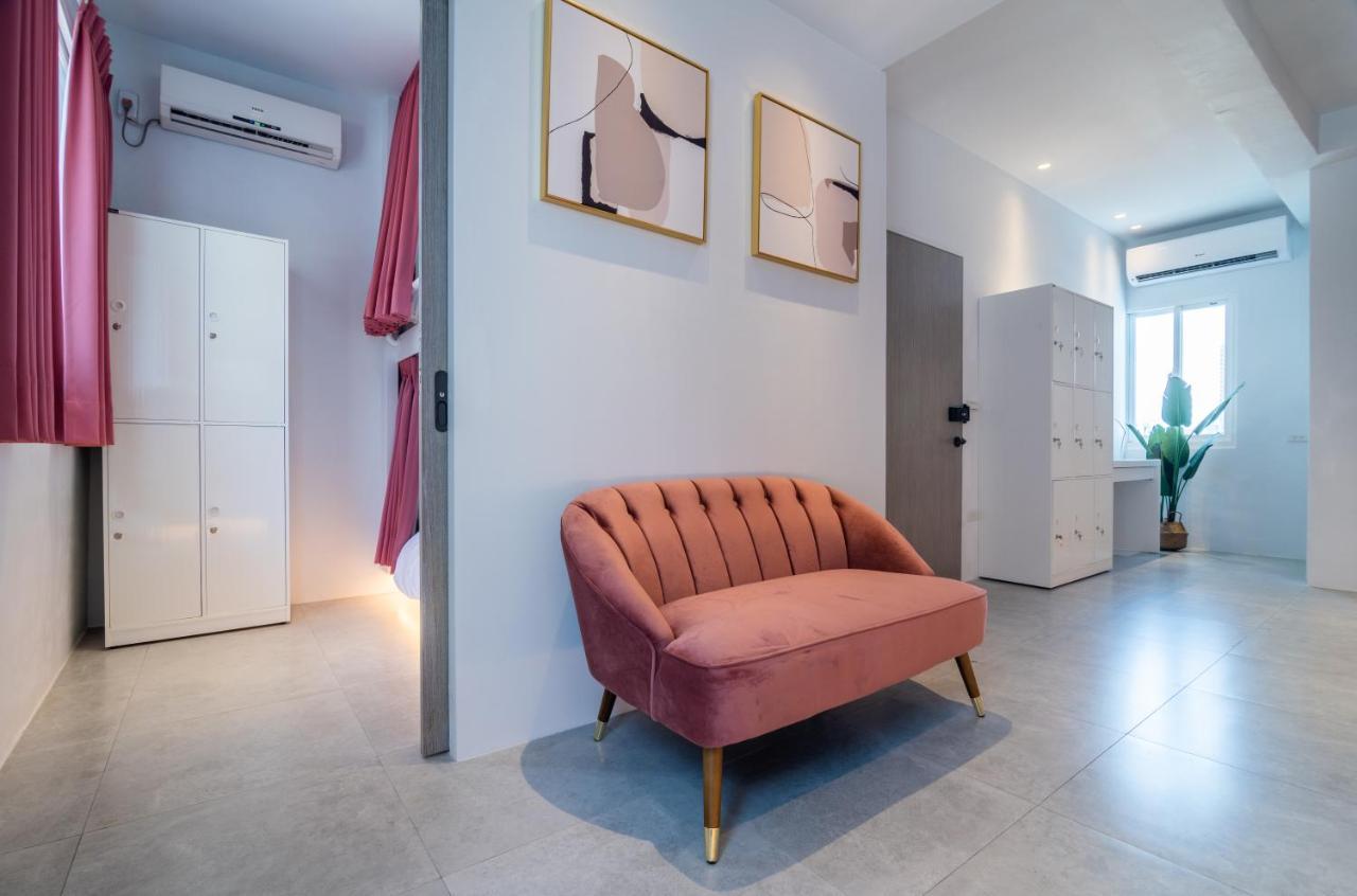 W3 Hostel Лодун Экстерьер фото